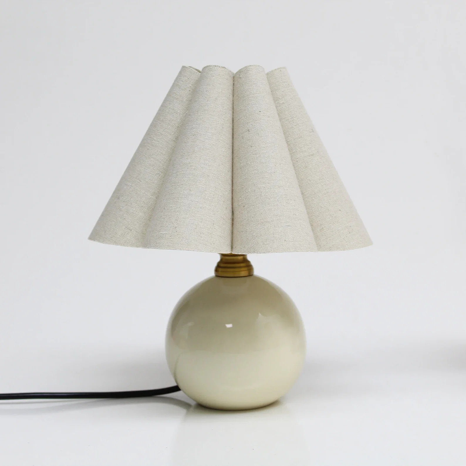 Sandy Scallop Counter Lamp | Mintly Home