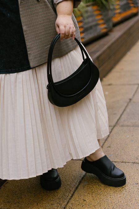 Plus size pleated skirts 