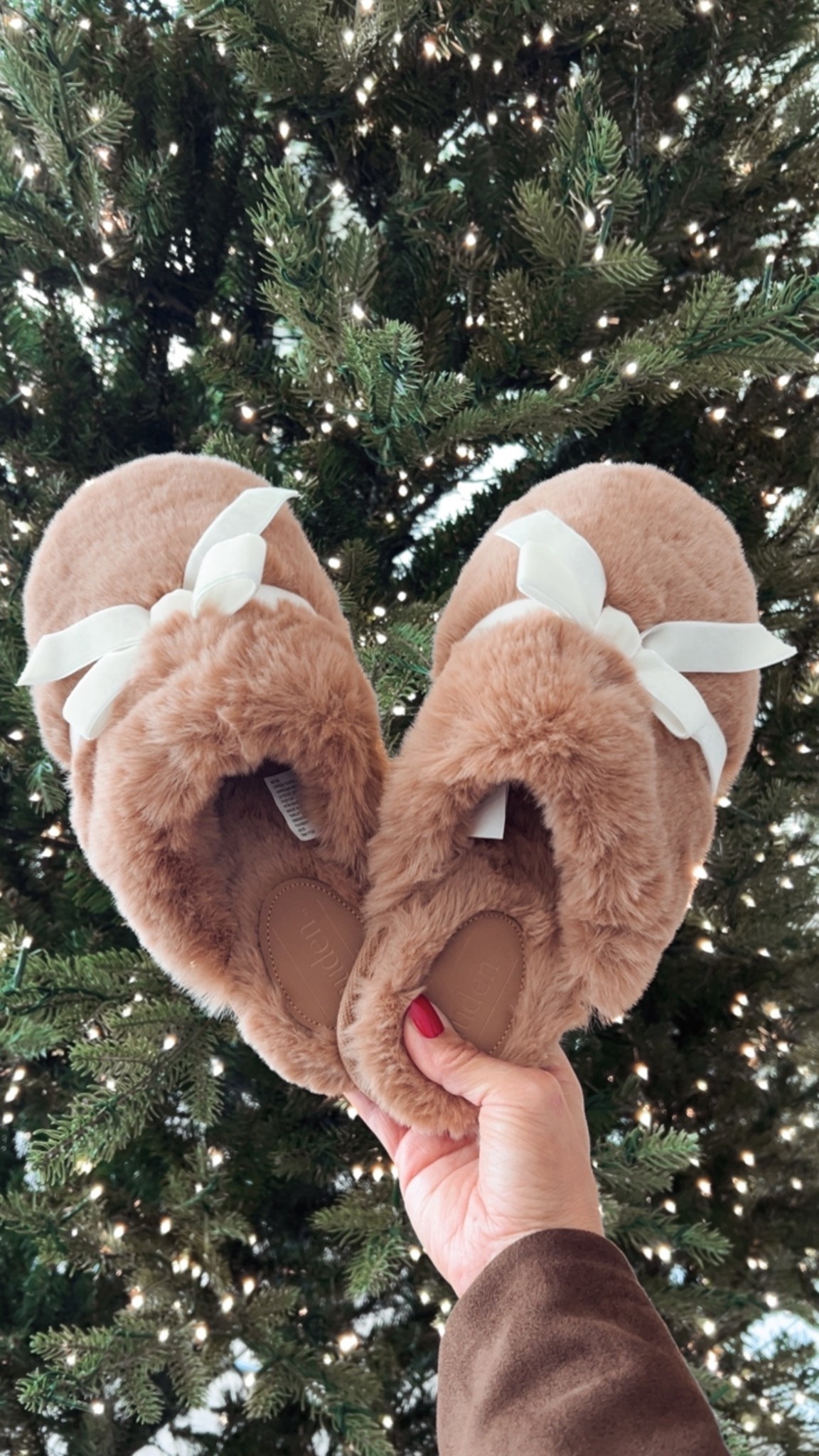 My fuzzy slippers are on sale 40% off!! Fuzzy slippers, bow slippers, gifts for her, gift ideas, Target, Target style  

#LTKSaleAlert #LTKGiftGuide #LTKShoeCrush