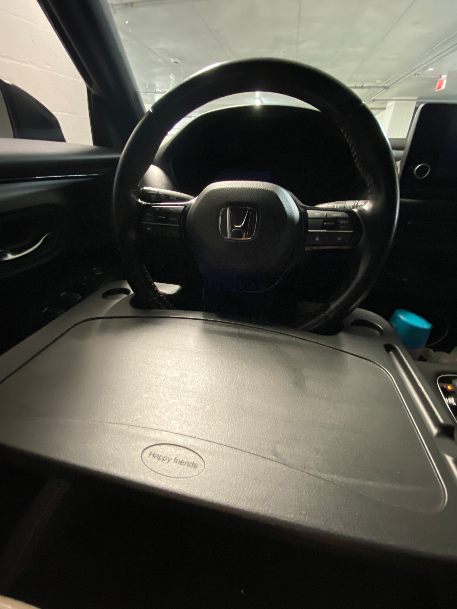 Car food tray, the perfect way to enjoy a relaxing work lunch.