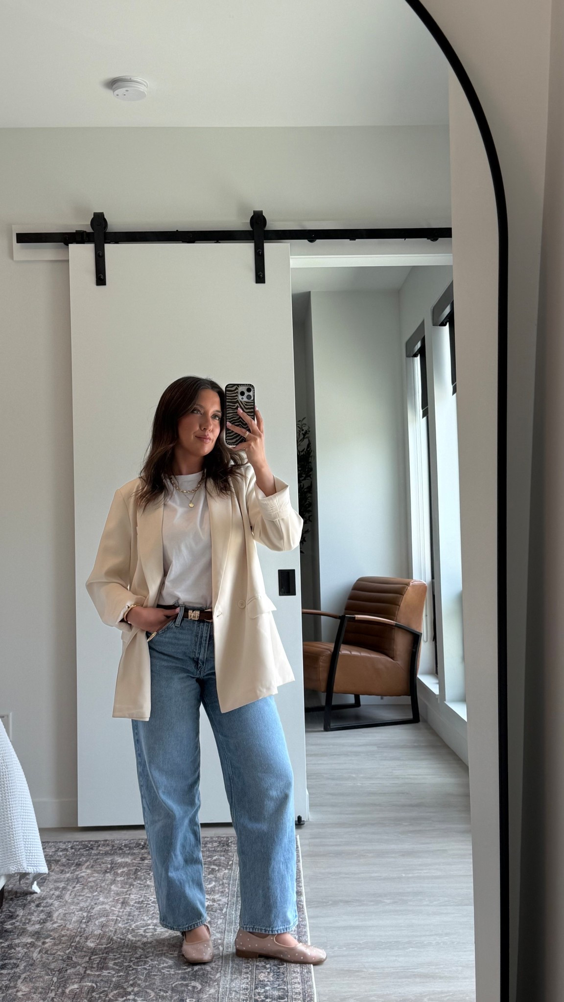 Church ootd! 
Blazer / M
Tshirt / M
Jeans / 29 
Flats / TTS

#LTKootd