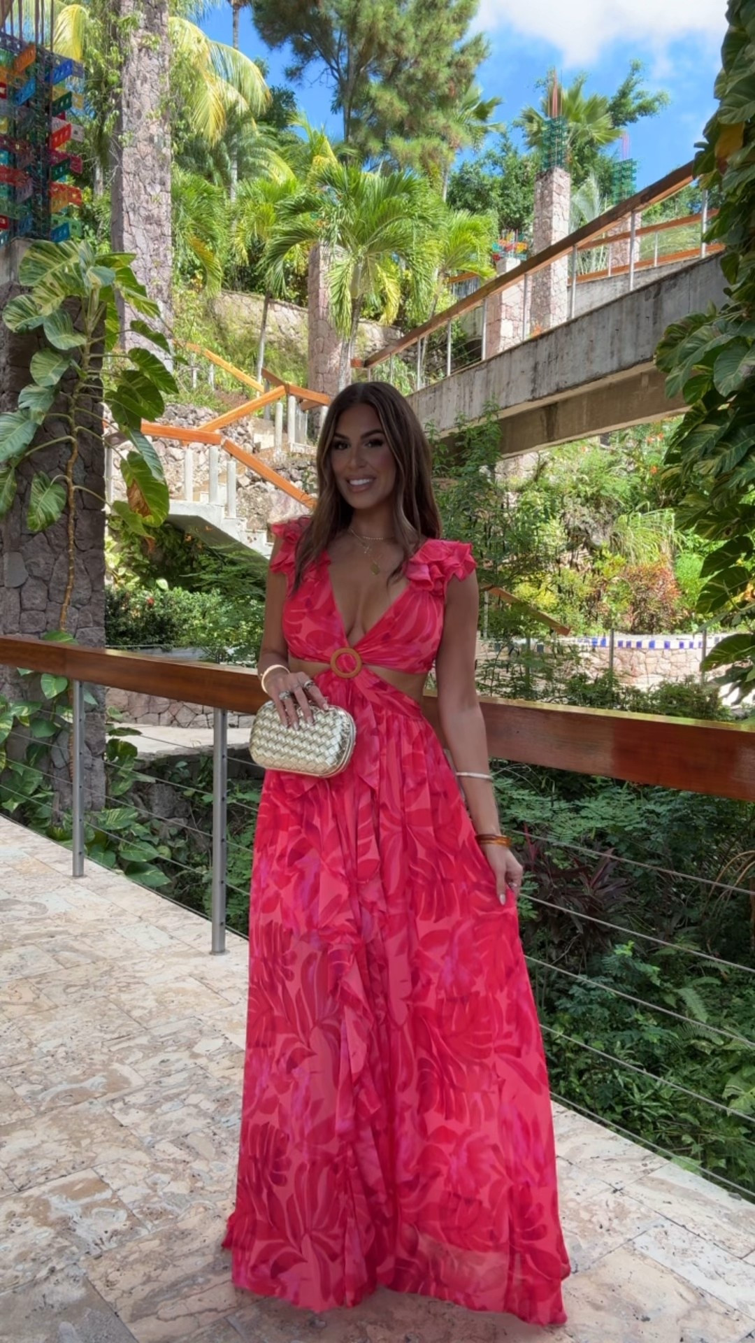 Vici Dress
Size small

Use code HOLLIE35 for 35% off