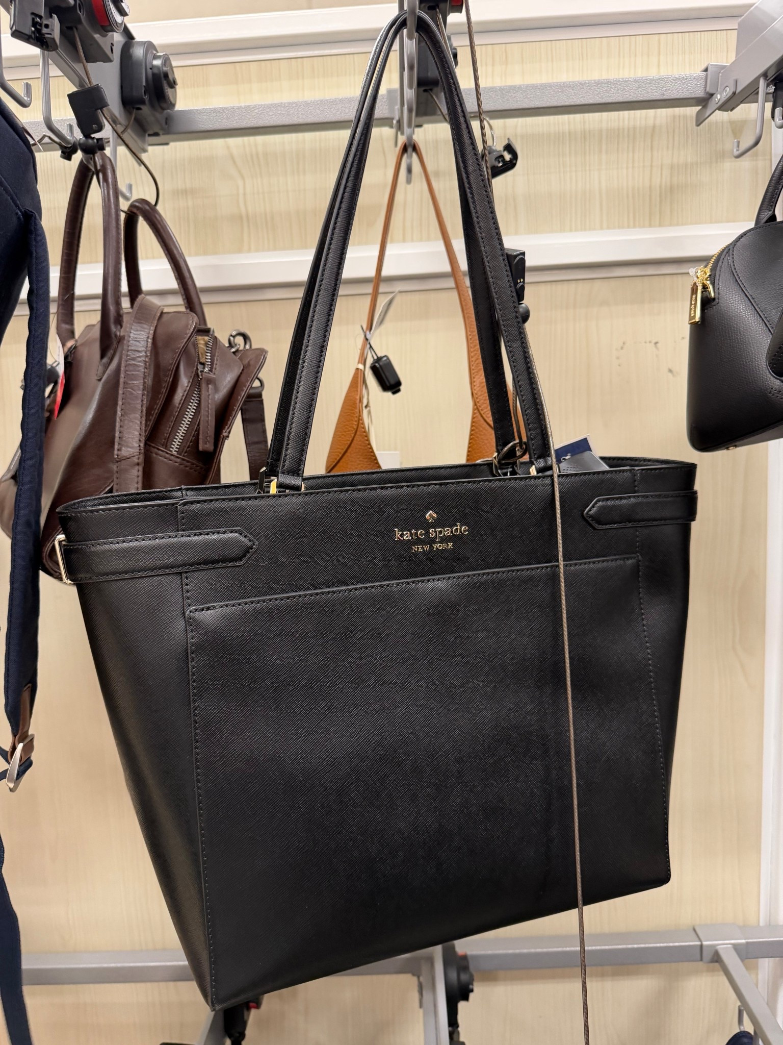 Kate Spade Saffiano leather laptop tote 


Found the exact one for you plus more for a better deal!


Gift ideas, Mother’s Day gift idea, gift ideas for her, birthday gift idea, work tote


#LTKWorkwear #LTKSaleAlert #LTKmomlife