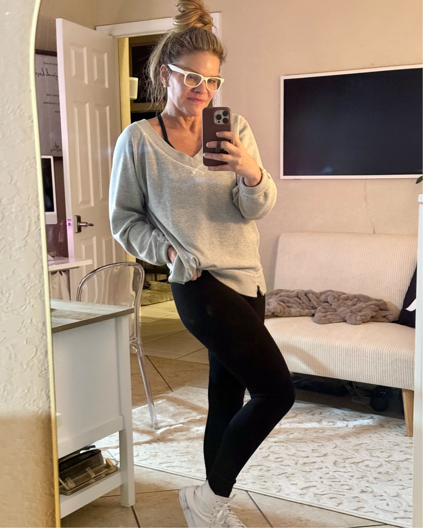 Love a good oversized sweatshirt after the gym and when it’s vneck…..Winner!   Also my fav oversized tee!  

#LTKActive #LTKFitness