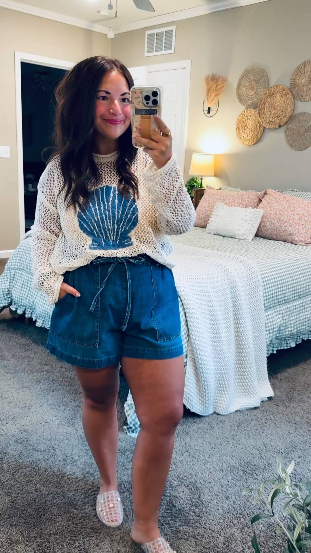 Your new go-to beach sweater 🤍 Easy to throw on, effortlessly cute, and perfect for those ocean breeze kind of days.


jelly flats: fit true to size // wearing a 5
shorts: fit true to size // wearing a large
sandals: fit true to size // wearing a 5 

 #LTKootd #LTKMidsize