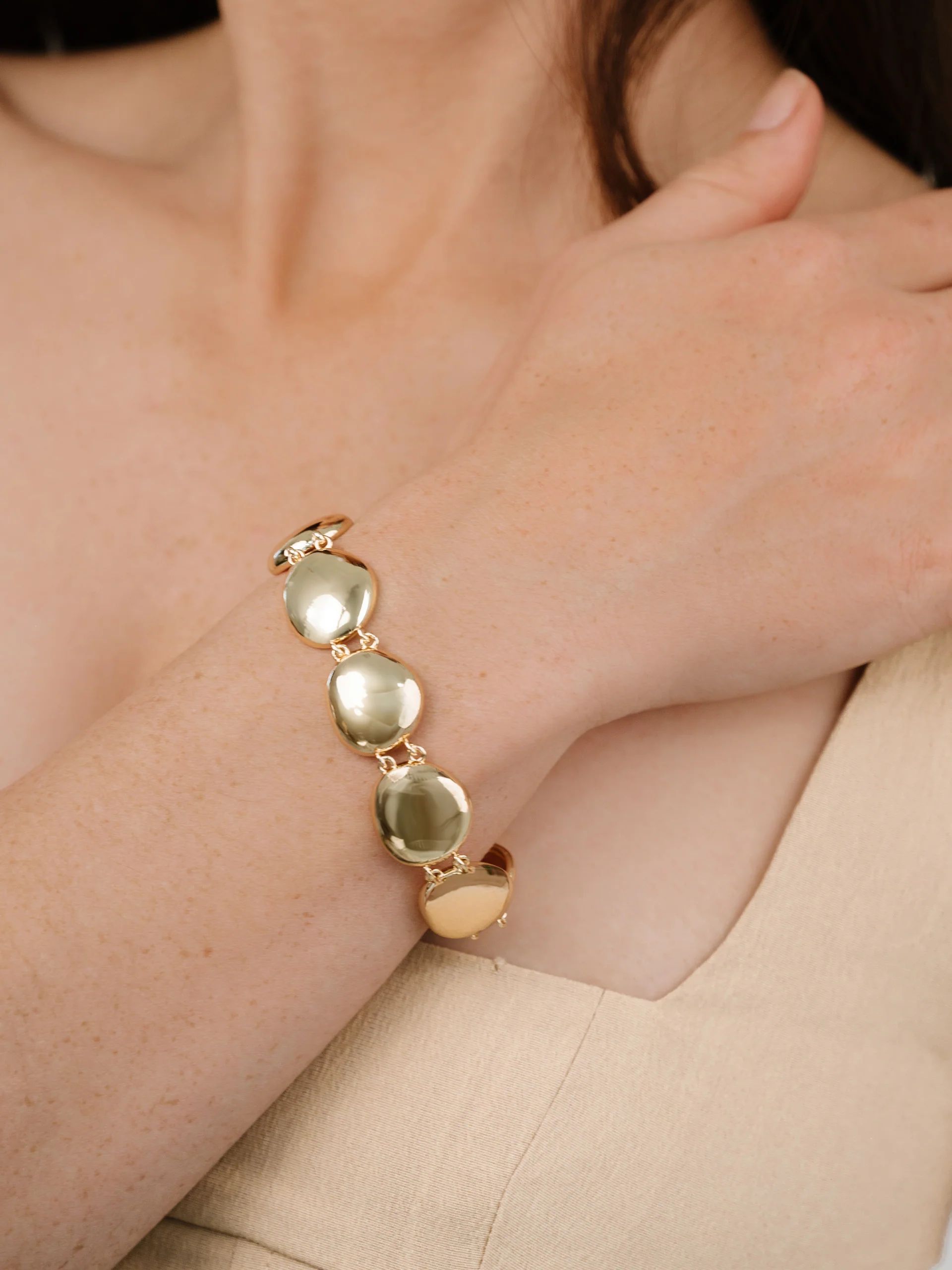 Polished Pebble Linked Bracelet | Ettika