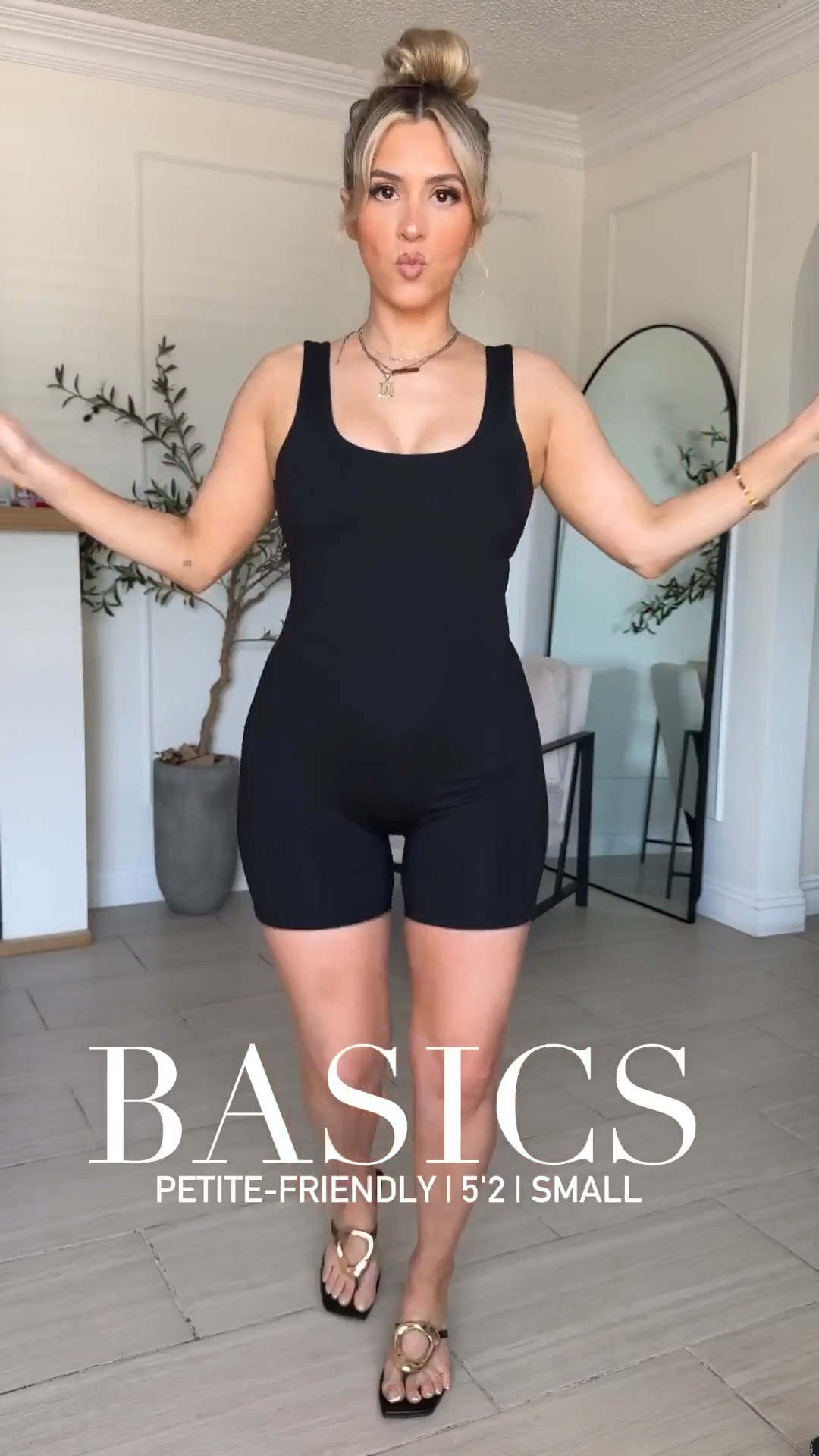 BASICS I've been livinggggg in lately 💋

Wearing small in EVERYTHING

#LTKgrwm #LTKootd #LTKU