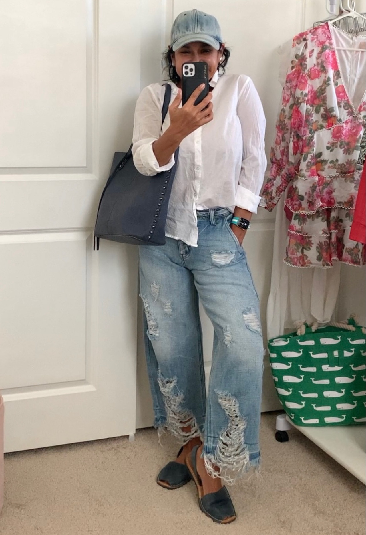 #jeans #boyfriendjeans #linenblouse #pons #avarcasandal #leathersandals #denimhat ##denimcap #casualootd #momstyle #bluetote #leathetote #blueleathertotebag #largetote #nordstrom #kancanjeans 

#LTKstyletip #LTKcurves #LTKshoecrush