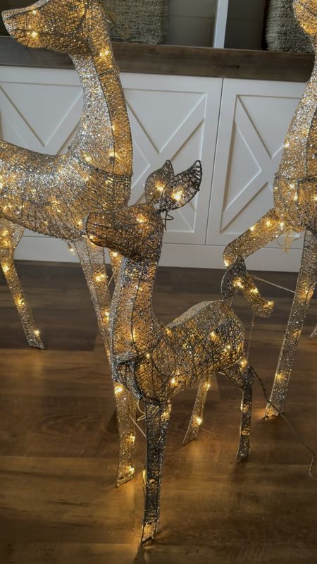 I can’t believe this set of 3 outdoor deer is only $89!  They are so beautiful!

#LTKhome #LTKfindsunder100 #LTKHoliday