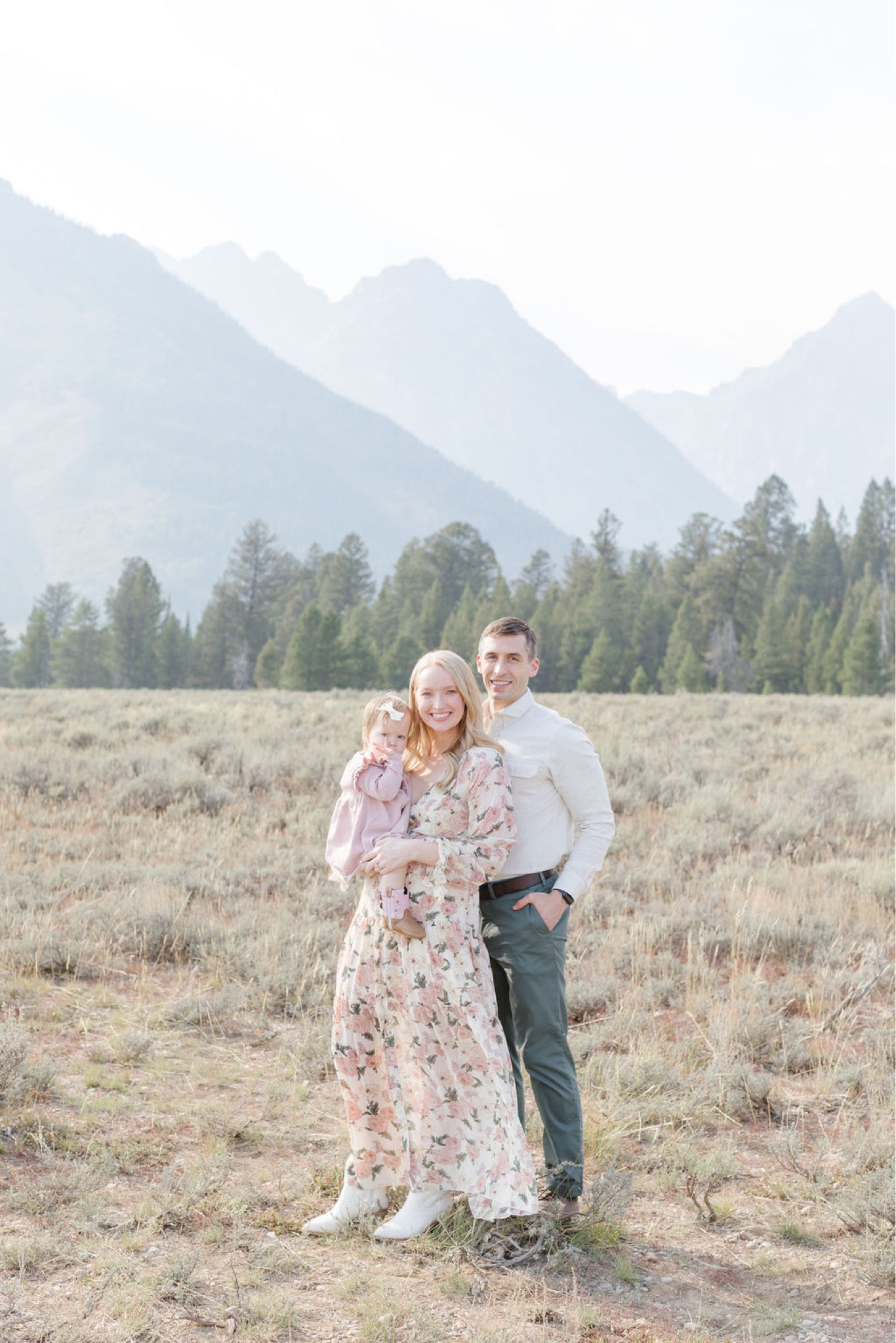 Fall family photo outfits 

#LTKfamily