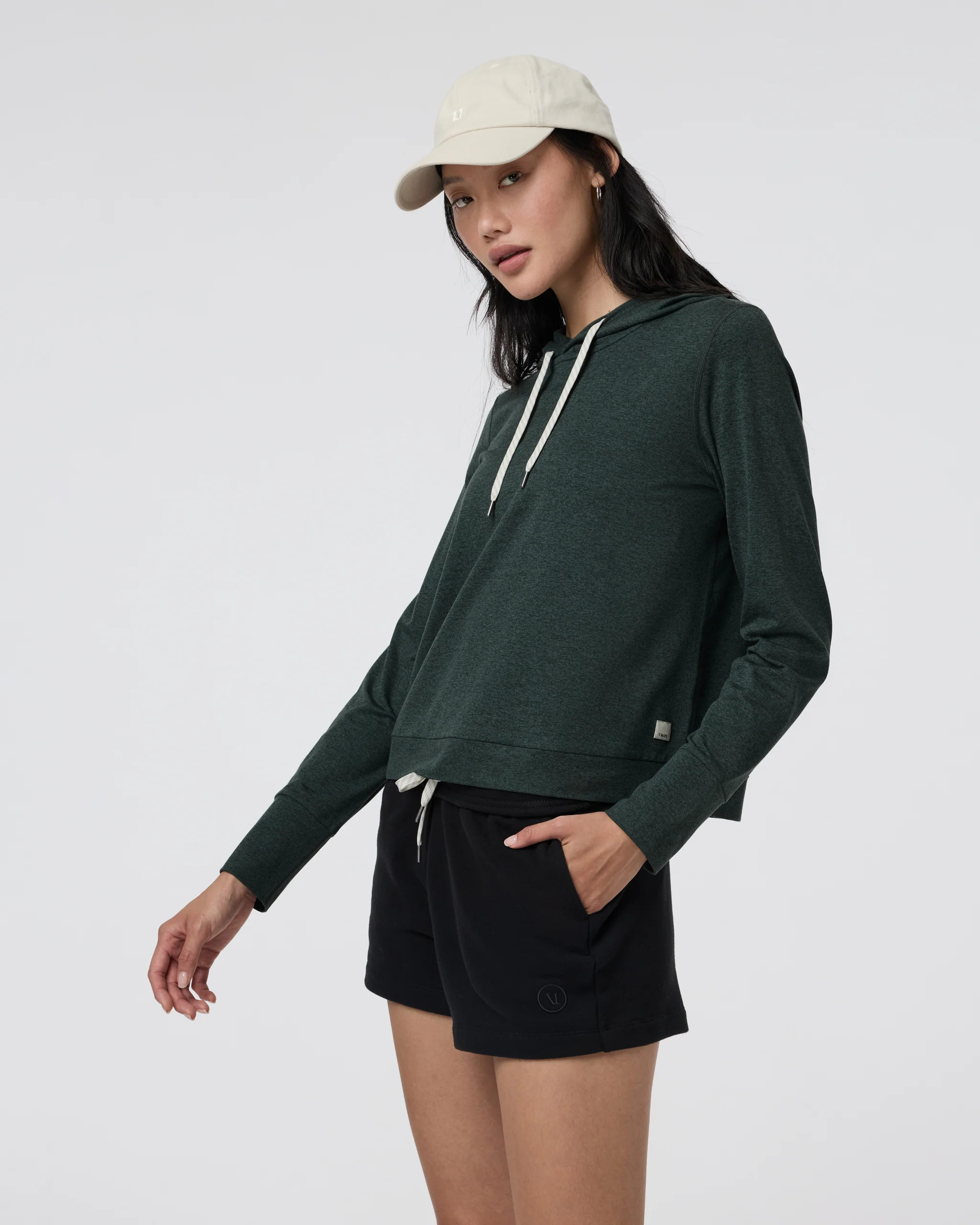 Halo Essential Hoodie | Vuori Clothing (US & Canada)