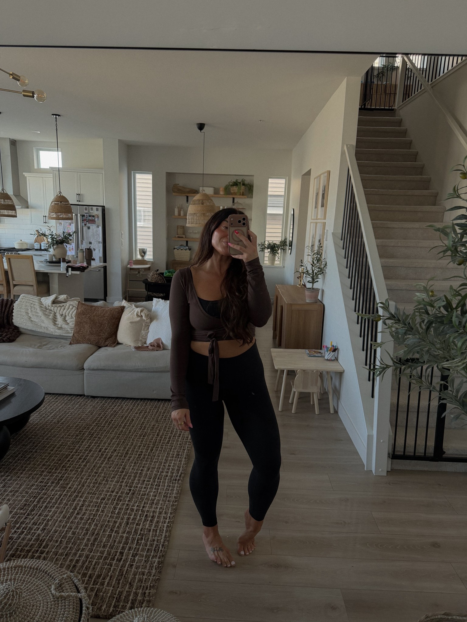 New Aritzia butter wrap top
Wearing size M 