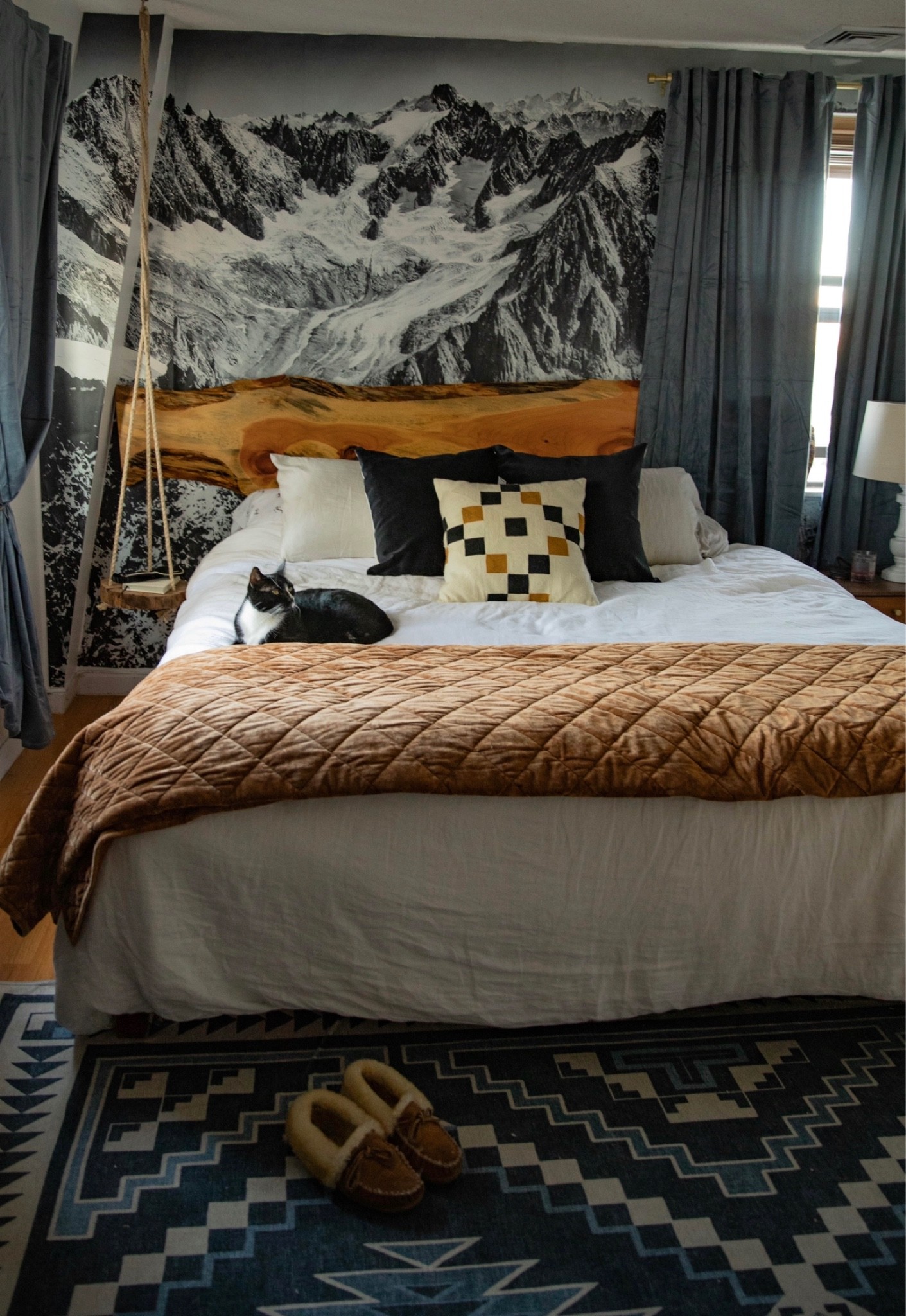 A mountain bedroom haven in the city 

#LTKSeasonal #LTKhome #LTKHoliday