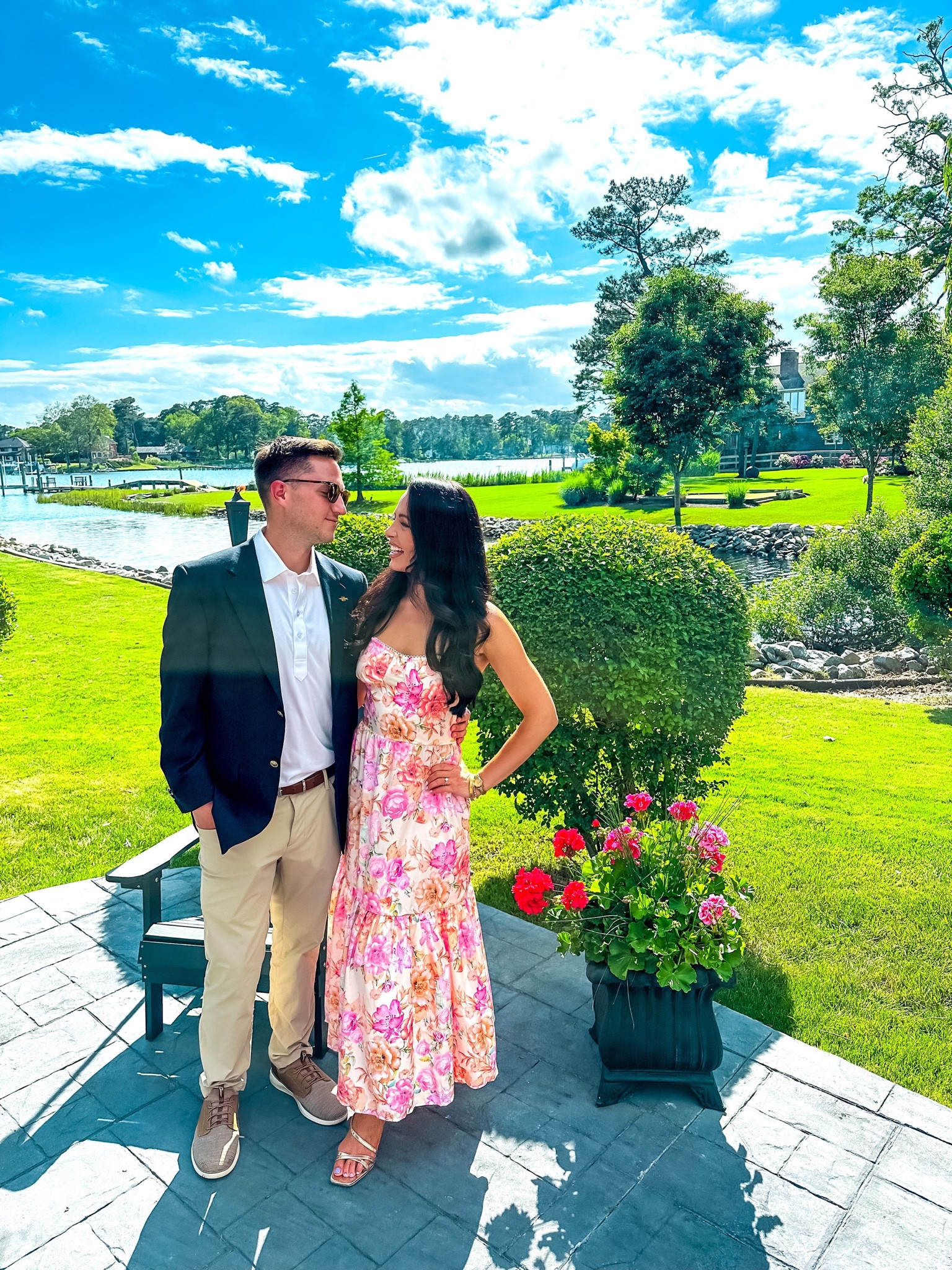 Under $20 amazon floral maxi dress (small), doesn’t ship prime but arrived in about a week! Really good quality! Under $10 amazon pearl drop earrings, $35 target gold heels (tts)--a perfect bridal shower or baby shower spring dress #founditonamazon  



#LTKWedding #LTKFindsUnder50 #LTKPlusSize