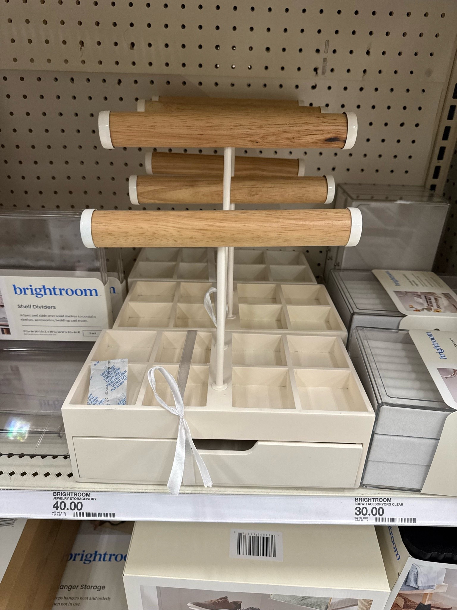 New jewelry organizer @Target 







Gift idea, storage organizer

#LTKselfcare #LTKHome #LTKmorningroutine