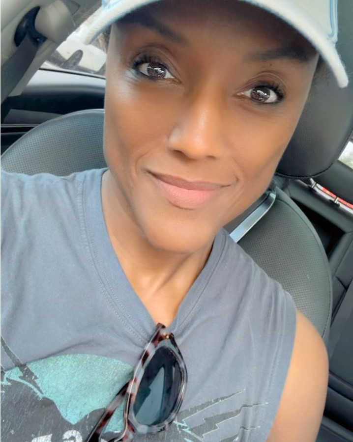 Loving this fall lip color combination. It’s the perfect transition as the seasons begin to change .

#LTKFindsUnder50 #LTKStyleTip #LTKBeauty