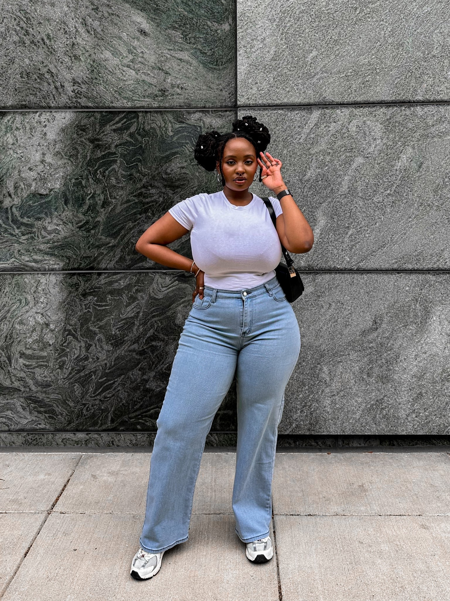 You can never go wrong with the classics—nothing beats the effortless combo of a white tee and your favorite jeans.  Comment “LINK” for outfit details

Sometimes, the simplest outfits make the biggest statement. ✨
proof that Less is more. Always. 🤍

Outfit Details: 
Top: Good American 
Jeans: Amazon 
Bag: Jw Pei 
Accesorries: H&M
Shoes: New Balancee

#SpringStyle #OutfitInspo #MinimalStyle #WhiteTeeAndJeans #EverydayLook #EffortlessStyle #SimpleAndChic #ootd 


#LTKFindsUnder100 #LTKSeasonal #LTKStyleTip