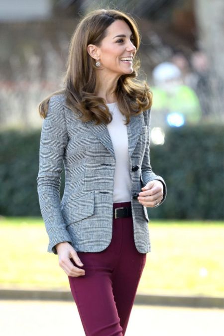 New flight attendant uniform, inspired by Kate Middleton #KateMiddleton 👑

#LTKFind #LTKunder50 #LTKstyletip