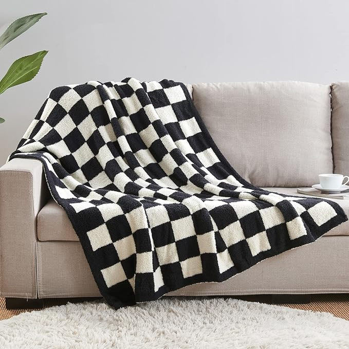 CozeCube Checkered Blanket, Ultra Soft Cozy Black and White Throw Blanket, Warm Cozy Knit Fuzzy P... | Amazon (CA)