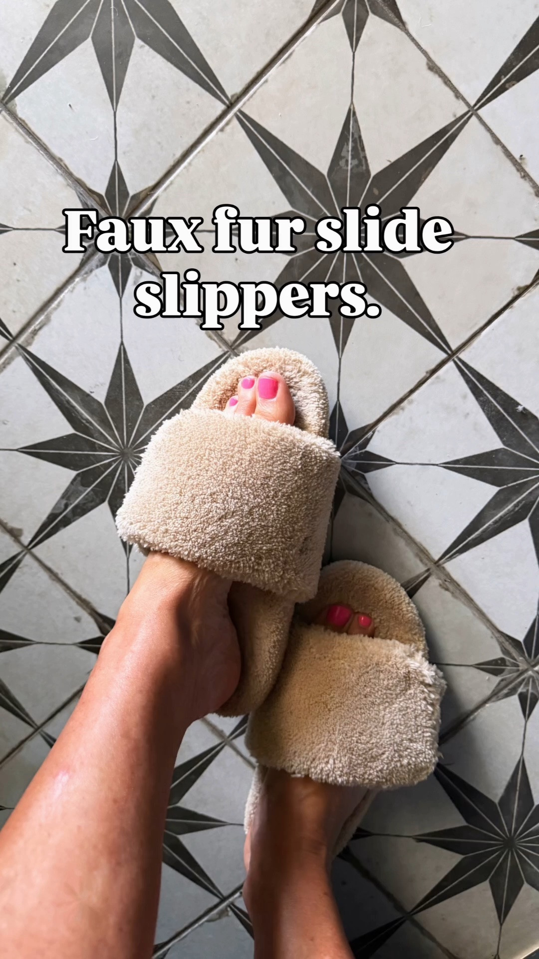 These faux fur slippers fit tts

#LTKOver40