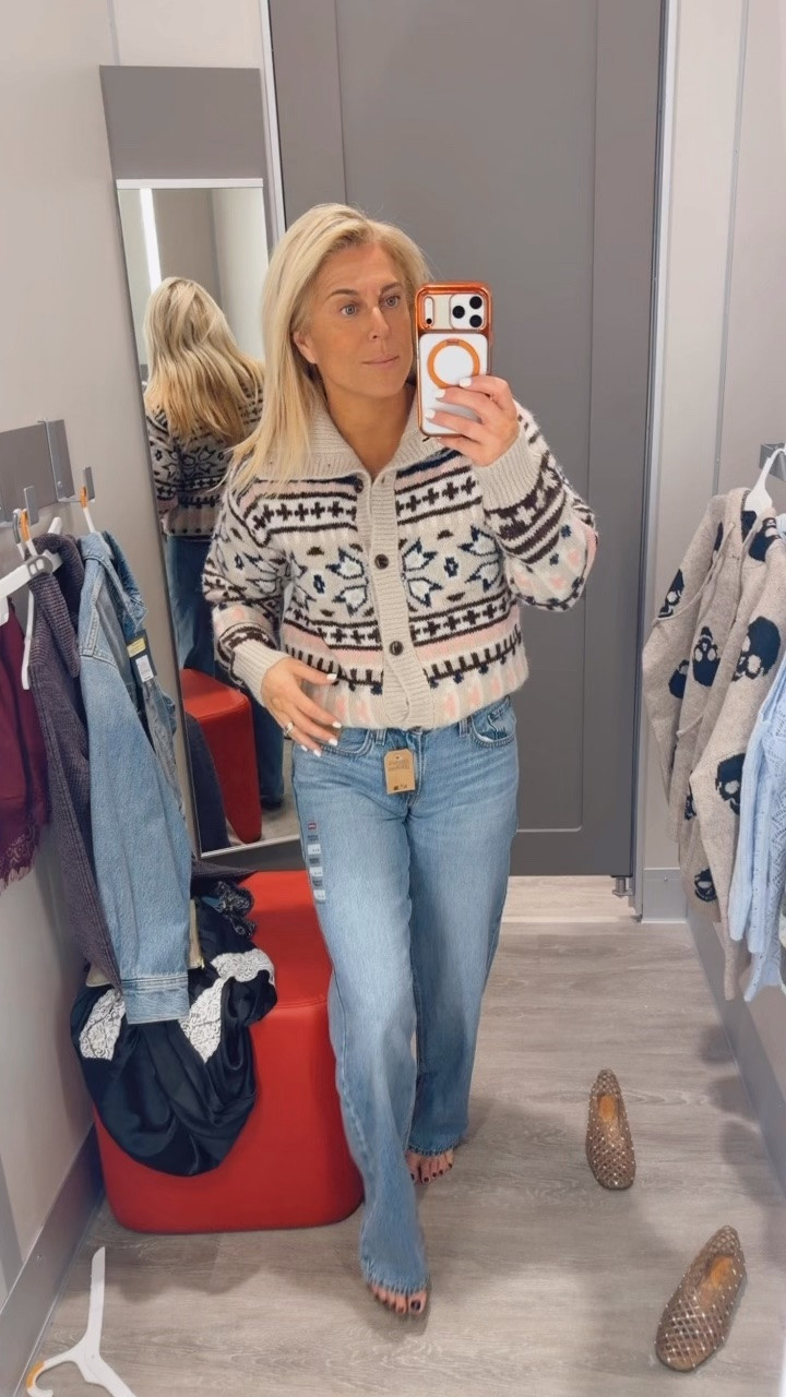 Loving this cardigan it is just everything

#LTKootd #LTKSaleAlert