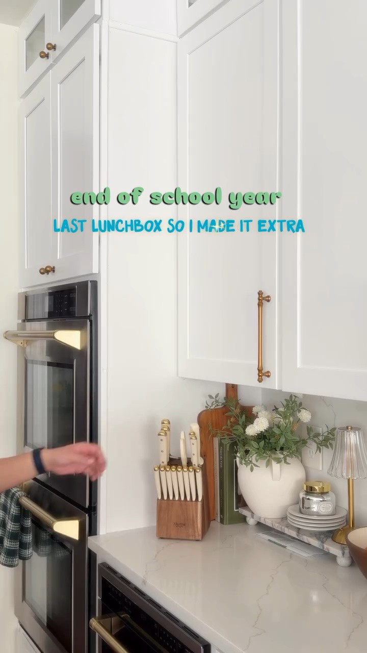 the last lunch I will pack this end of school year💖✨

comment LUNCH for link 🔗 of everything I used.
.
.
#endofschoolyear #lunchboxforkids #bentoforkids #momlife #morningroutine