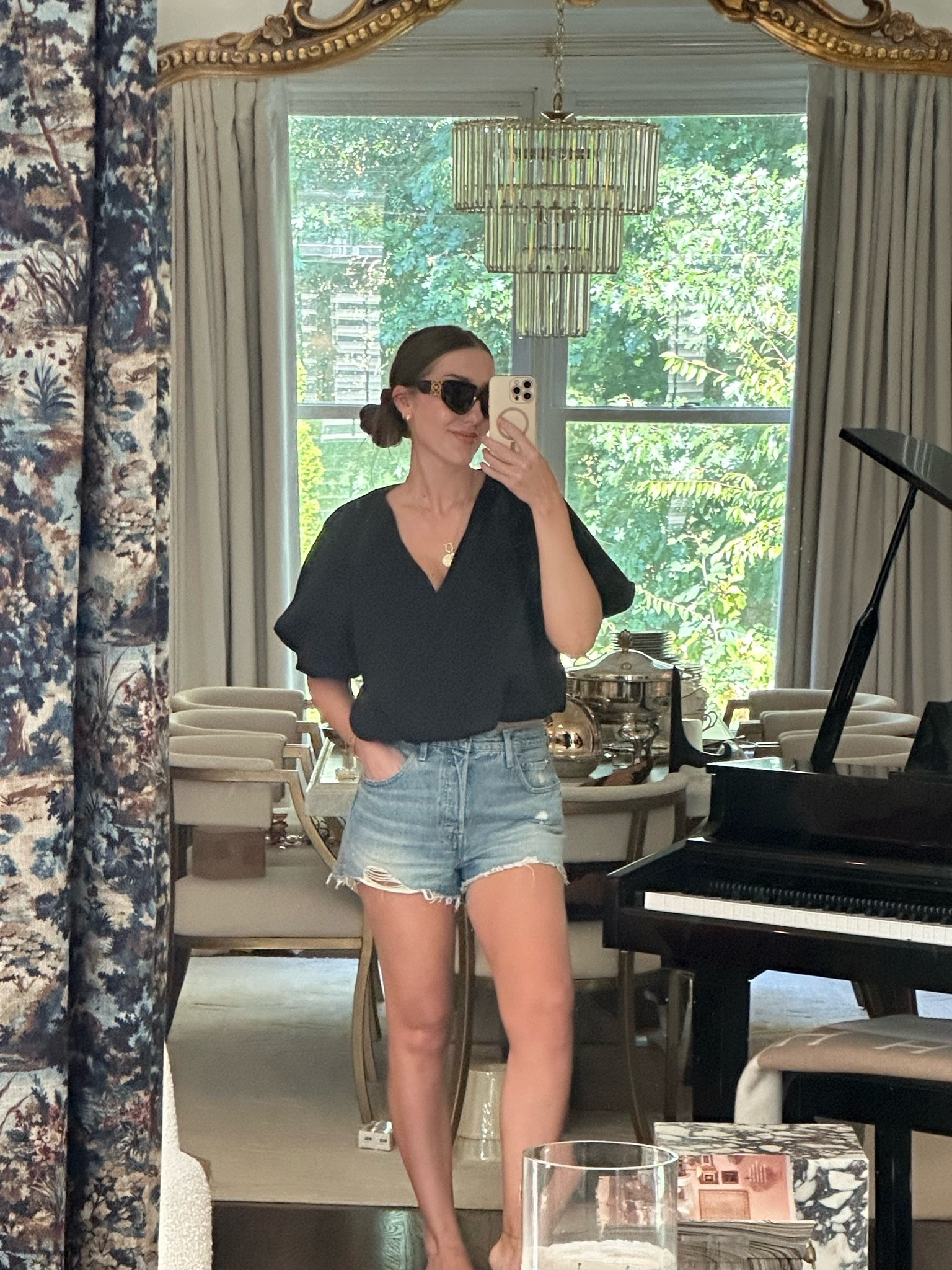 Links from the IG post 💫
Black top medium
Levis shorts 28
Alo pants and shorts, small
Alo tank large (size up depending on chest) 
Green dress medium 
Brown skirt xs

#LTKootd
