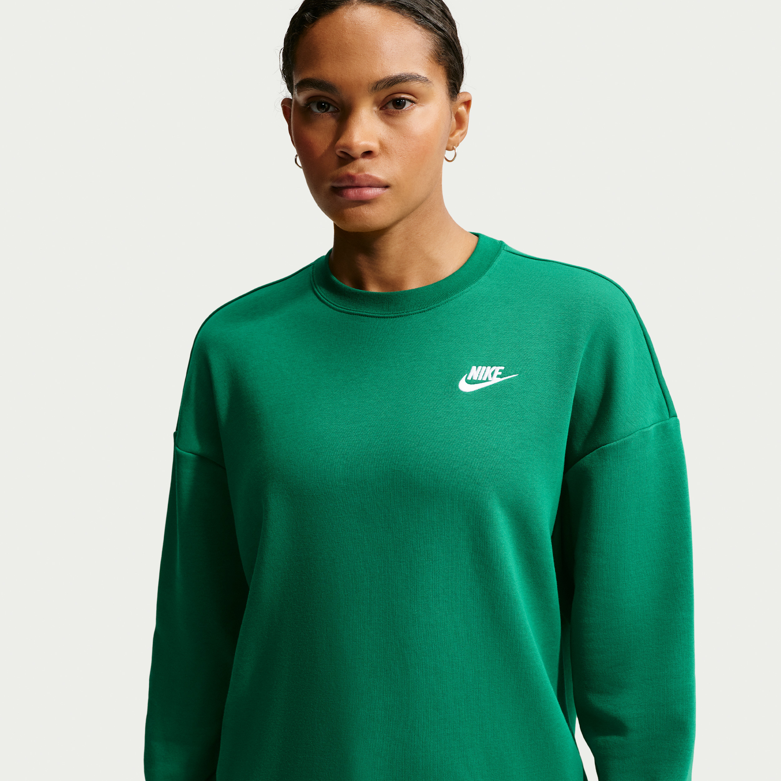 Women's Nike Sportswear Club Fleece Loose Crew-Neck Sweatshirt in Green | HV2326-365 | Nike (US)
