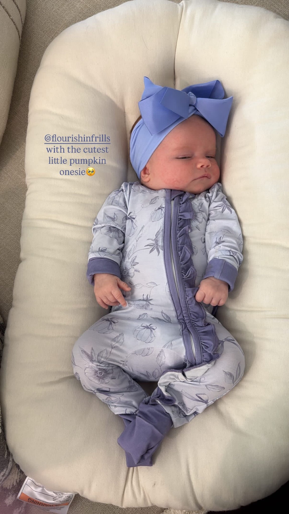 Tis the season for all of the cute fall baby clothes!! 🎃