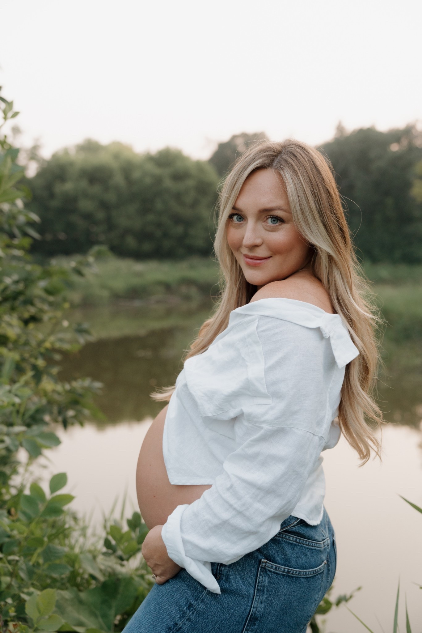 Maternity photoshoot

Bump, 37 weeks, family, photos, baby, girl, family 


#LTKFamily #LTKBaby #LTKBump