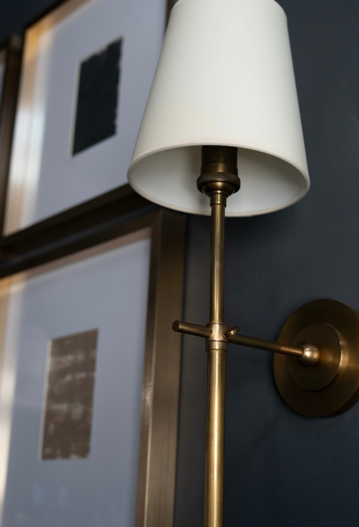 Iconic pieces don’t have to scream — they just show up and steal the scene.

These Wayfair finds are giving designer-level drama in the best way: sculptural silhouettes, bold contrast, rich texture, and that “where did you GET that?!” energy. The kind of decor that makes a room feel calm… but unforgettable.

#ad #wayfair #wayfairpartner @wayfair


#LTKHome #LTKdayinmylife #LTKmomlife