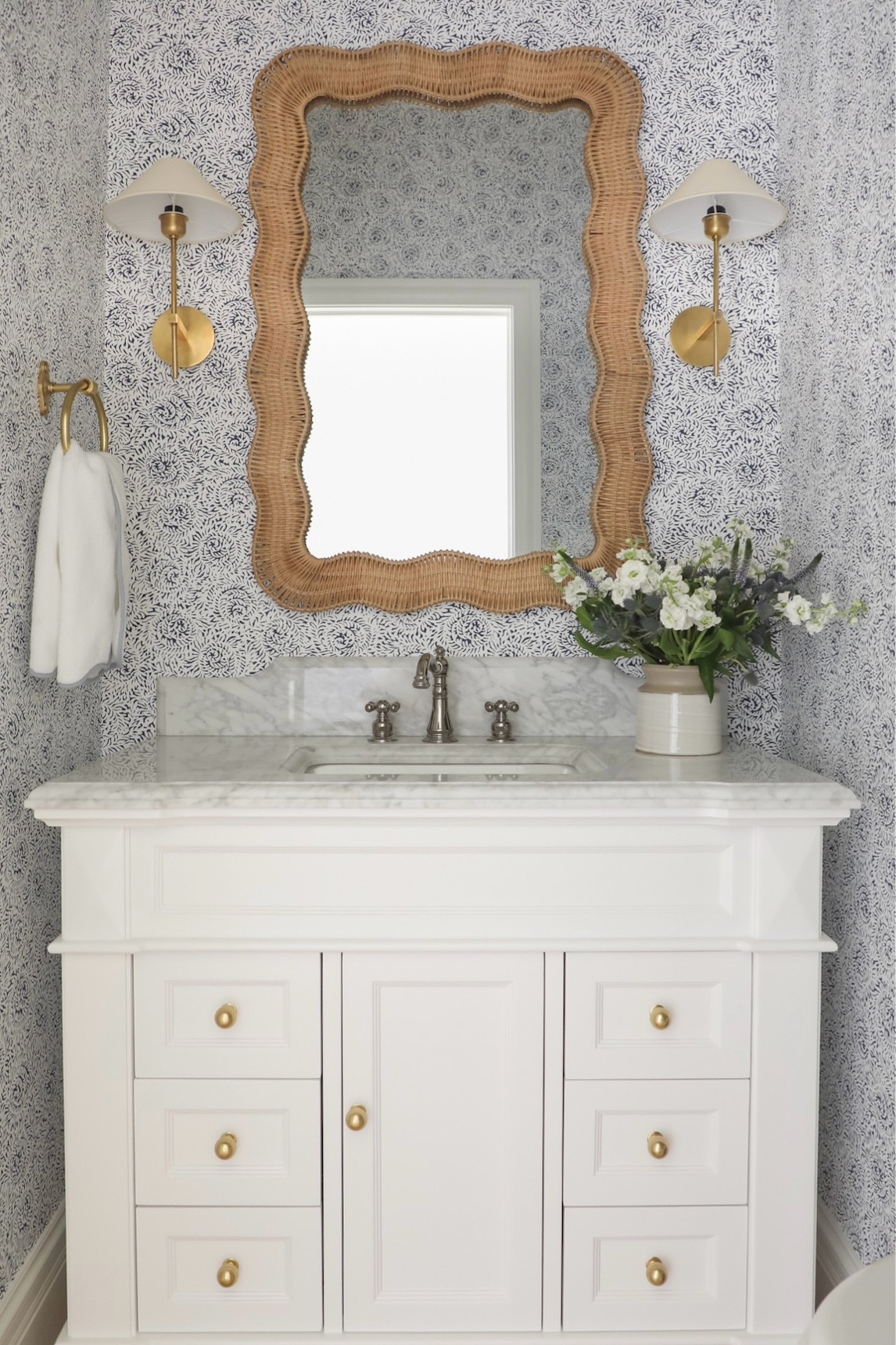 Bathroom decor, bathroom vanity, oak vanity, Home Depot, Wayfair, faucet, Kingston brass, Serena and lily wallpaper, home decor, spring decor, neutral decor 


#LTKStyleTip #LTKSeasonal #LTKHome