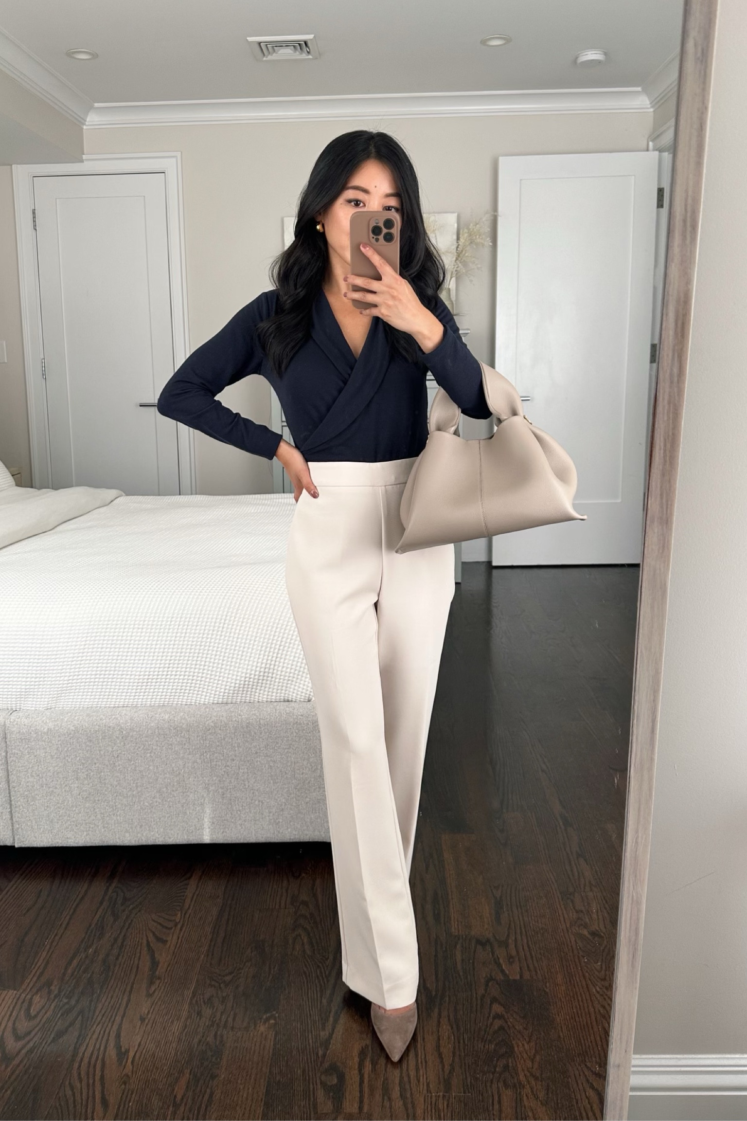 Major ann Taylor sale alert with free ship on all orders 

• Ann Taylor navy blue shawl collar wrap top sz xxs petite
•AT crepe cream trousers, runs a little big at waist but beautiful quality and fabric 
•AT suede slingback heels sz 5
•J.Crew earrings 
•Polene bag (not linkable)

#petite classic fall work outfit 

#LTKsalealert #LTKworkwear

#LTKSeasonal