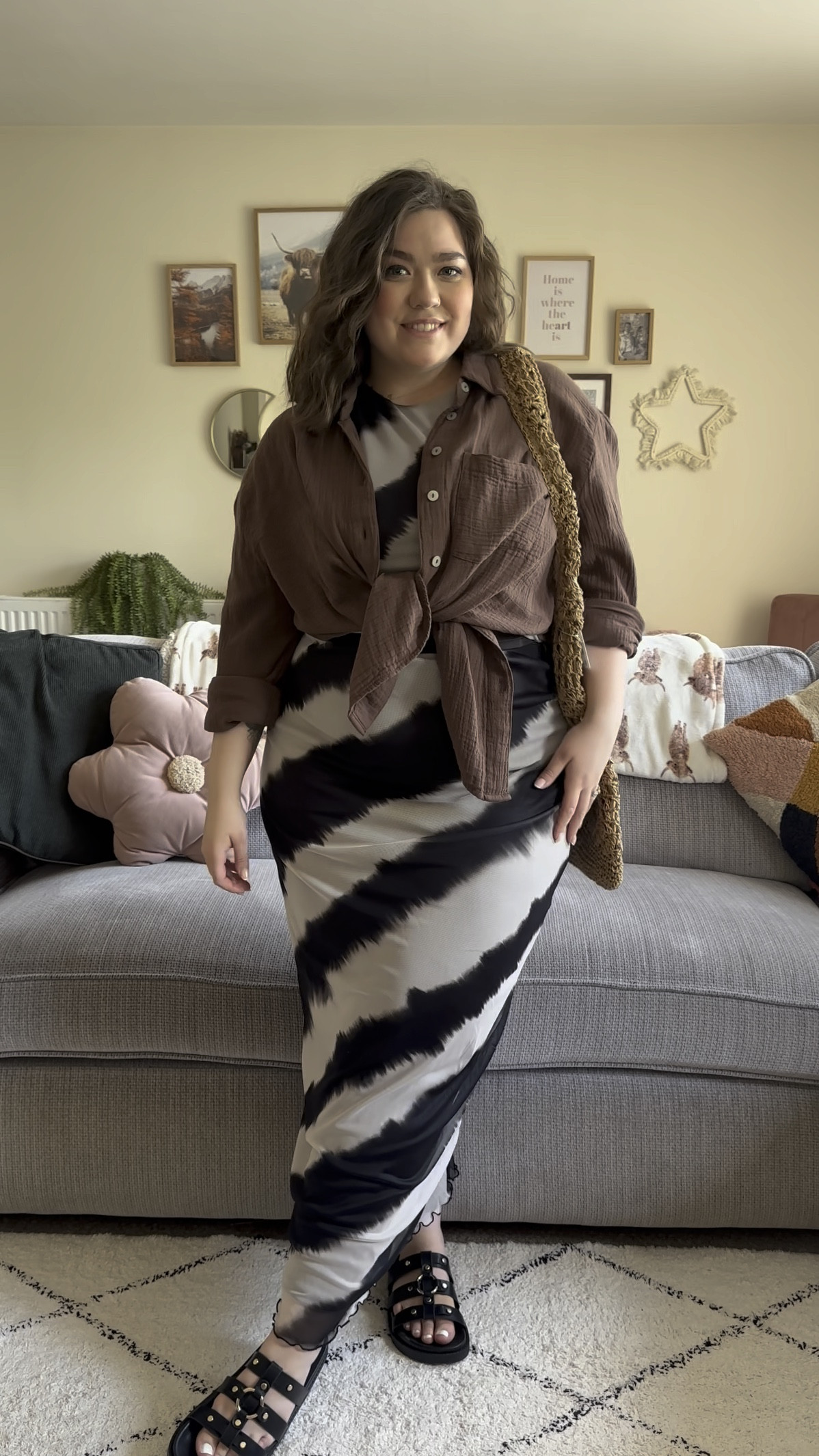 This co-ord can be styled so many ways! So I’ve linked two options for you as seen in the video! 👇🏻🥰
.
.


#LTKsummer #LTKuk #LTKcurves