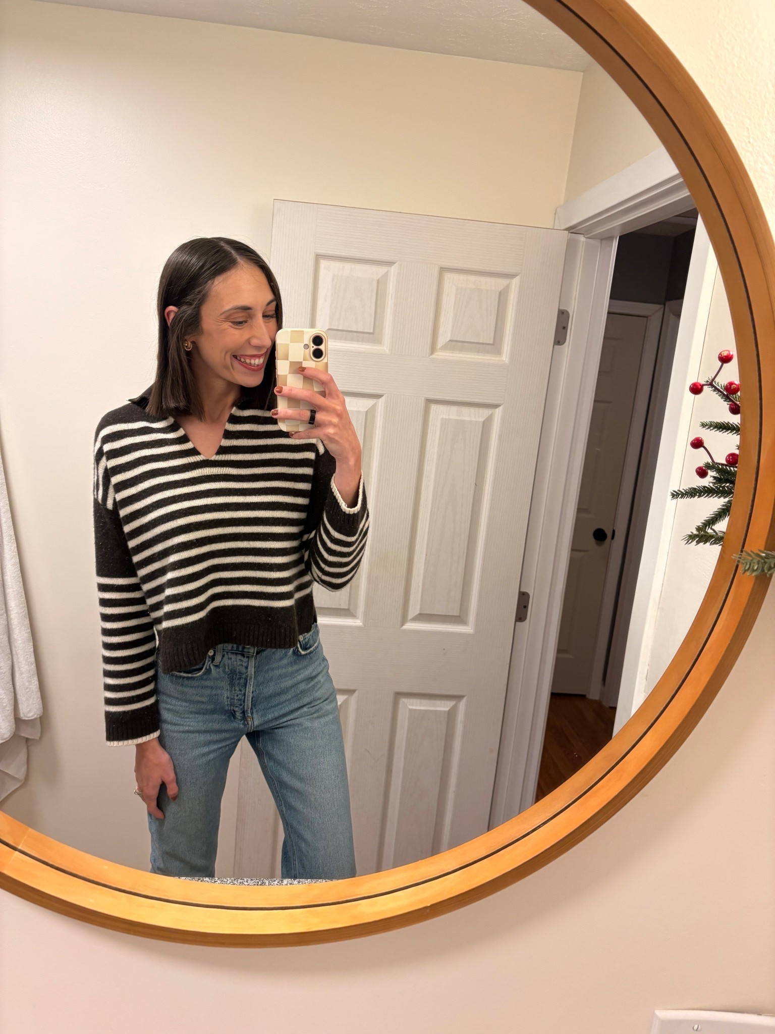 Coziest fit 🤎☕️🎄 wearing size XS in the sweater! 

#LTKootd #LTKgrwm #LTKBeauty