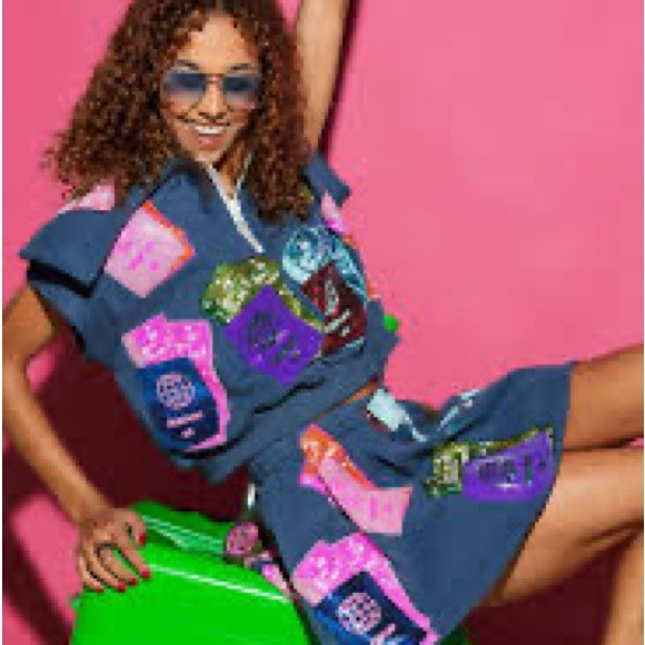 Queen of sparkles passport set top and skort | Poshmark