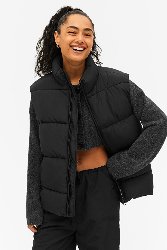 Black oversized puffer vest | Monki