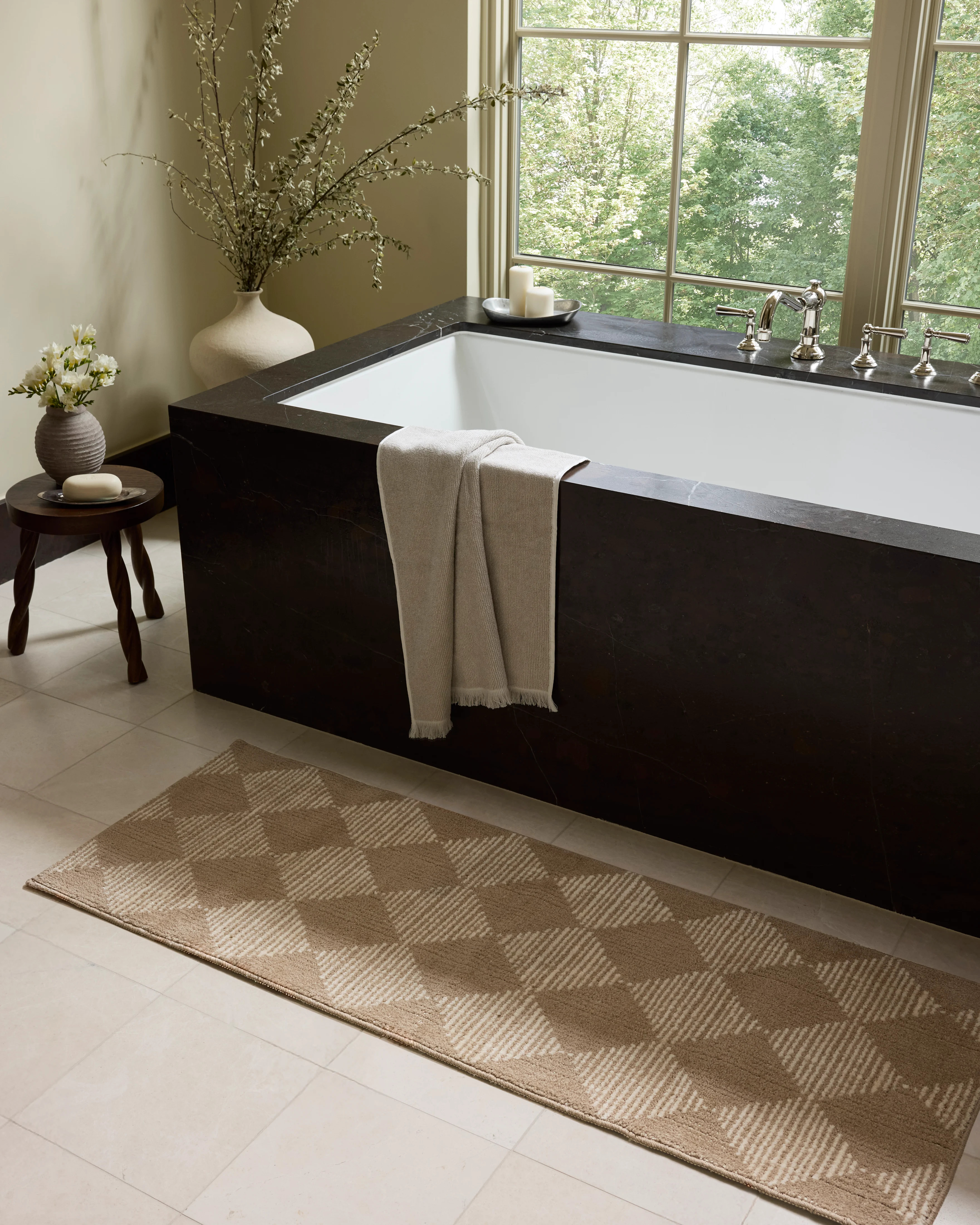 Chris Loves Julia x Loloi-Lawrence Bath Mat-LAW-01-Sand, Ivory | Rugs Direct