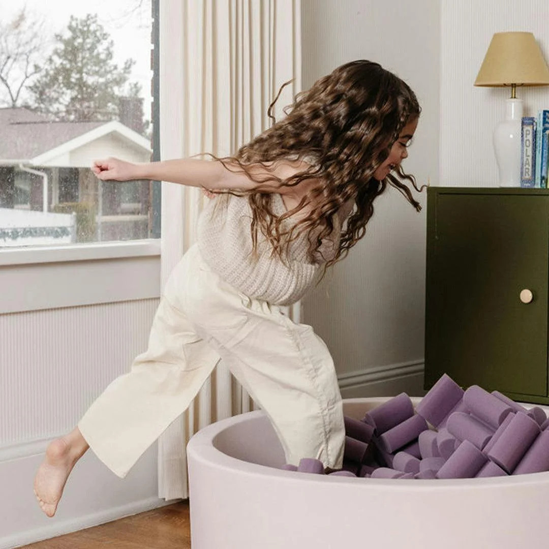 Daisy Foam Pit | Maisonette