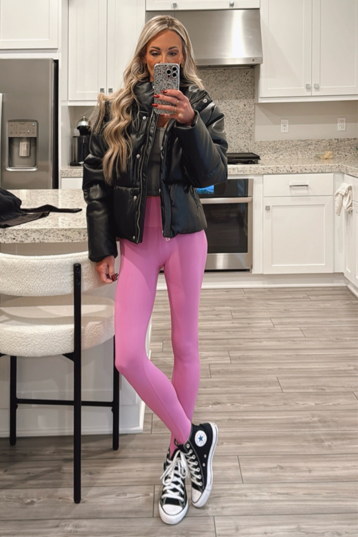 Workout / skydiving fit 

#LTKFitness