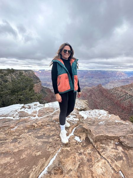 Grand Canyon Outfit

Everything fits TTS

#hikingoutfit

#LTKtravel #LTKstyletip