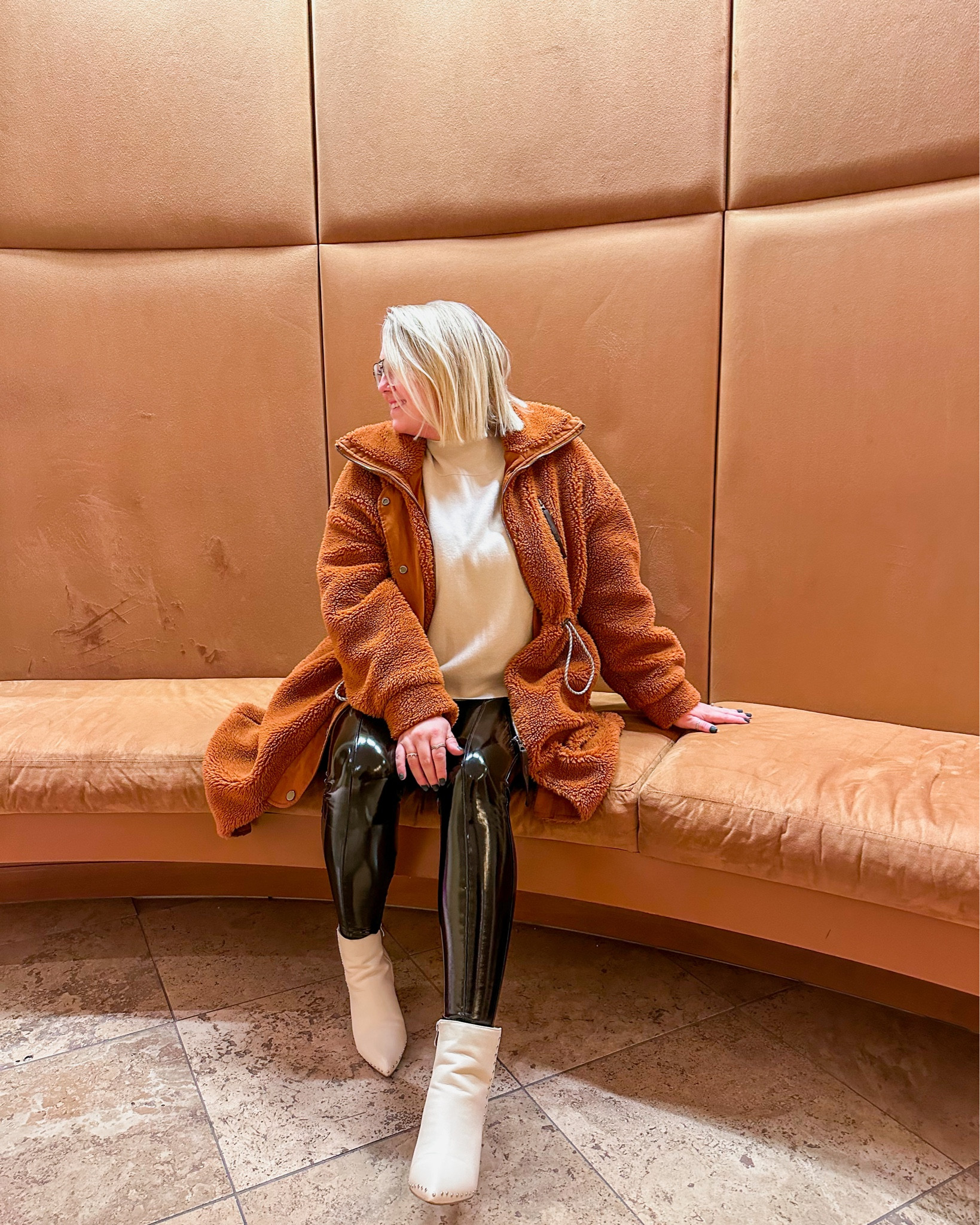 Another look with my Spanx platinum leather leggings 

#LTKmidsize #LTKfindsunder100 #LTKstyletip