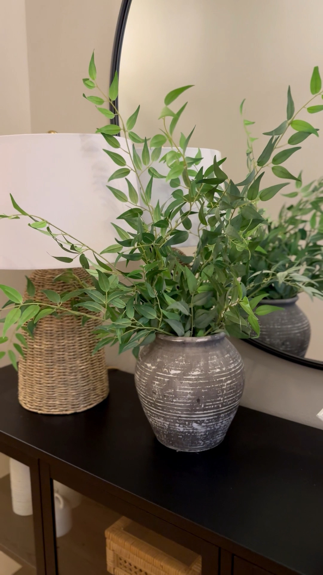 Sourcing my all time favorite stems! Plus some new finds ↓

Floral, stems, home decor, home design, styling, vases, entryway, entry table, design help

#LTKHome