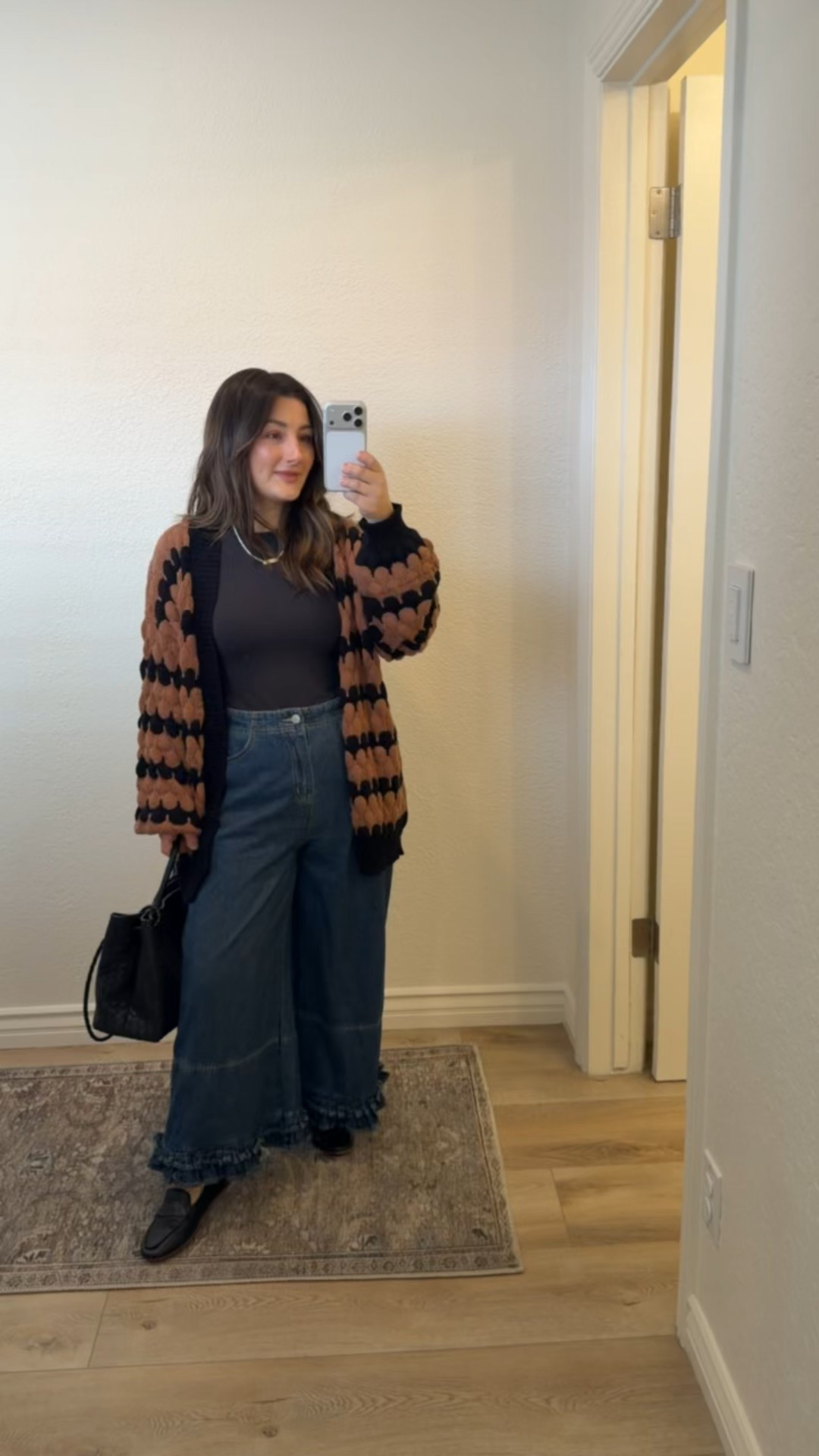 OOTD! 

Cardigan size medium 
Tee size small
Pants size small

5'0" 140lbs 

#LTKPetite #LTKFindsUnder50 #LTKootd