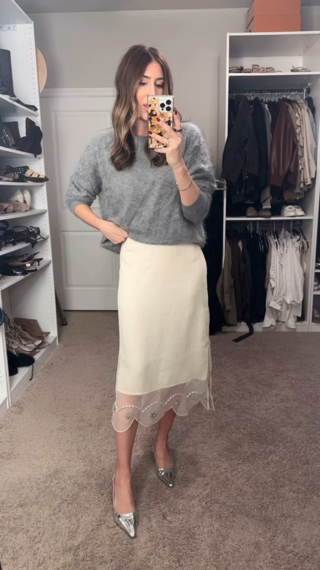 Exact sweater is old, wearing small in skirt 

#LTKHoliday #LTKSeasonal