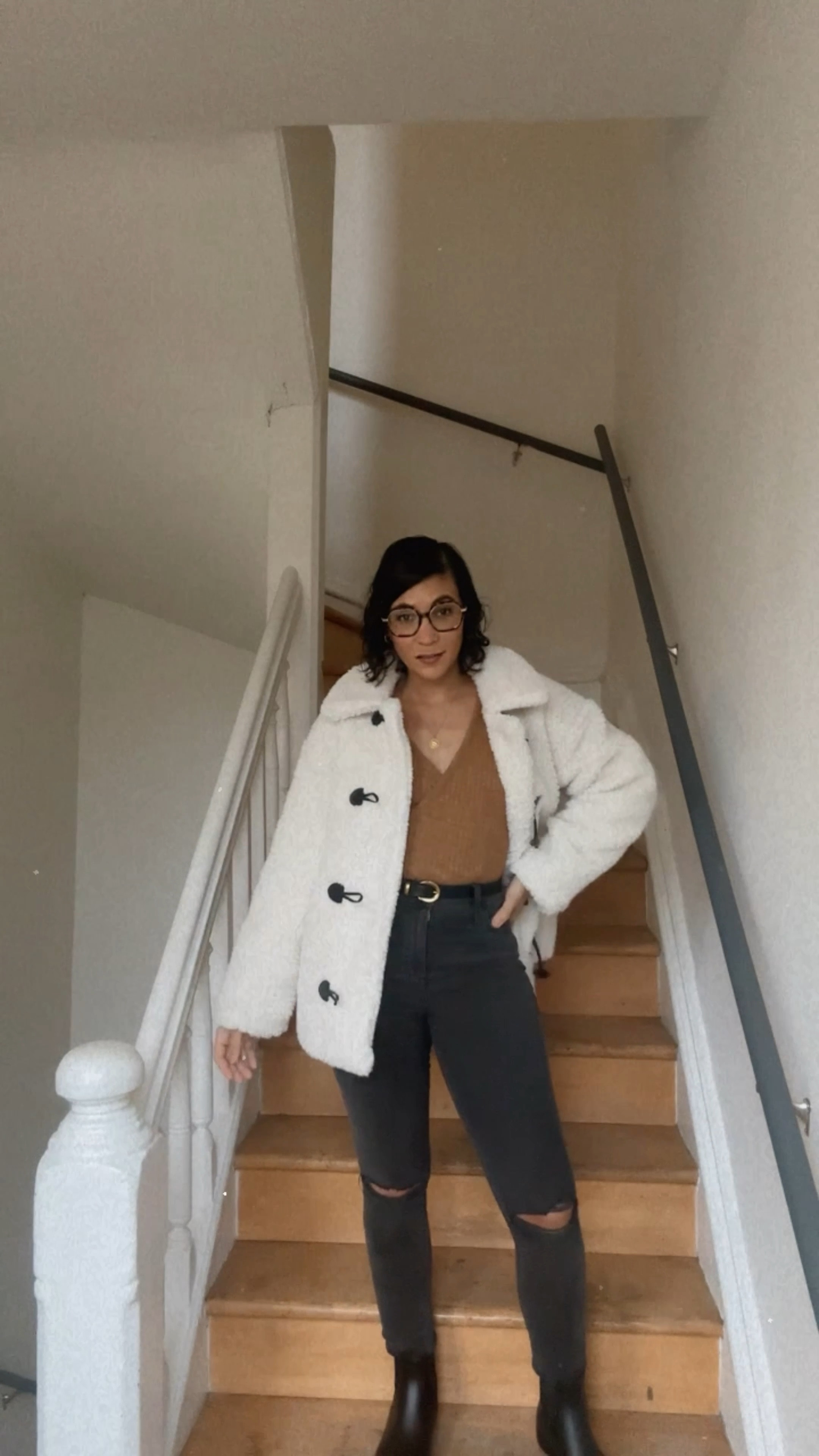 Snuggled up for the dreary rainy Chicago day.


#LTKcurves #LTKstyletip #LTKunder50