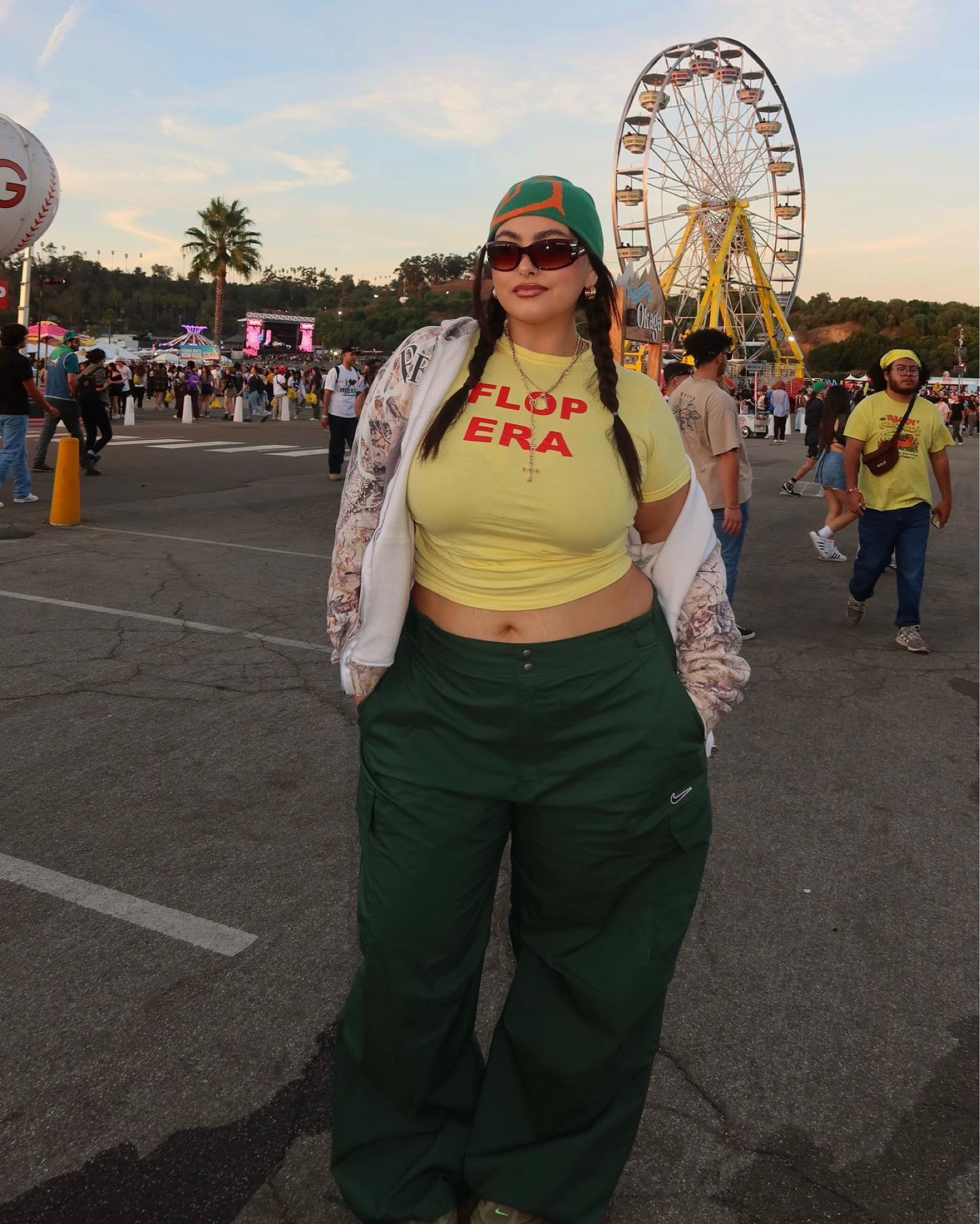 Camp flog gnaw for checkkkk✨
For reference the pants are a 2X(should’ve stuck with my regular size and got an XL)