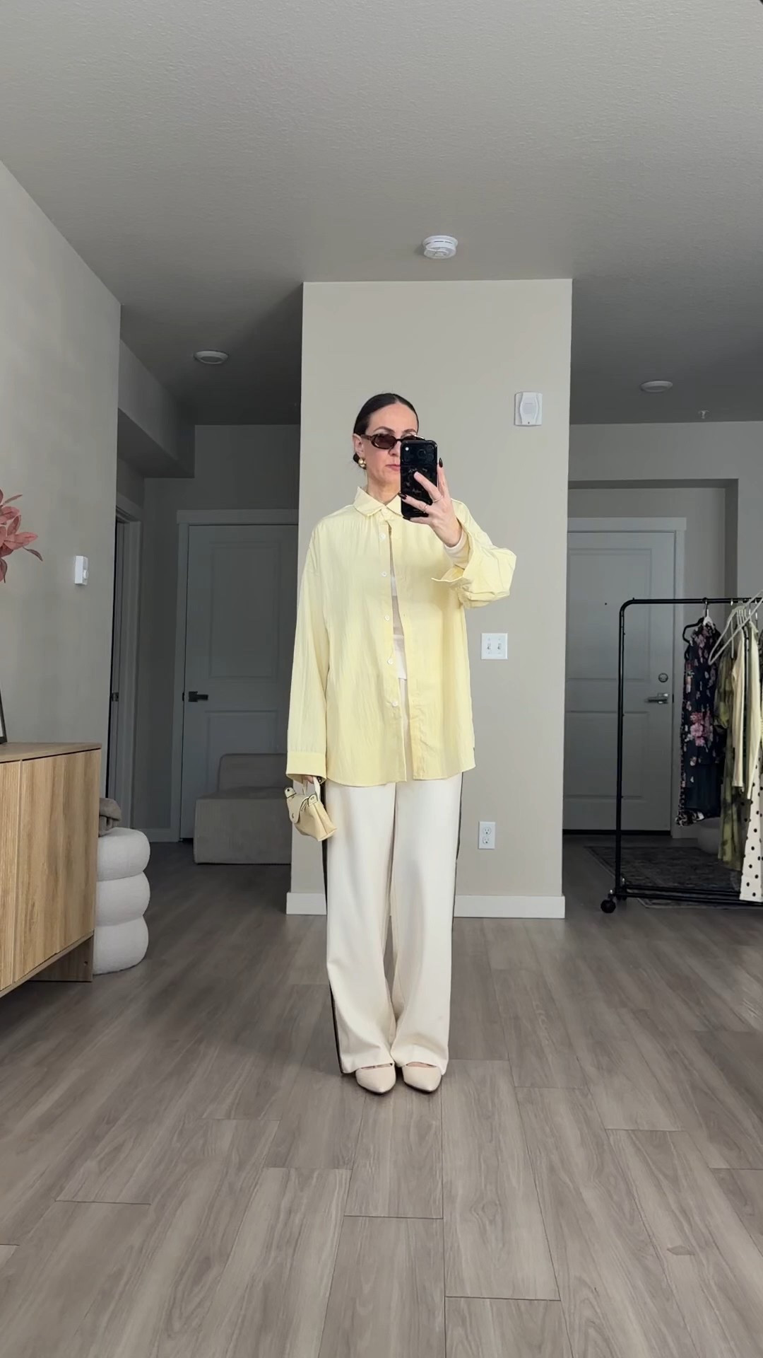 Shirt is linen feel under $30 
Wearing xl in shirt.  I’m 5’7
