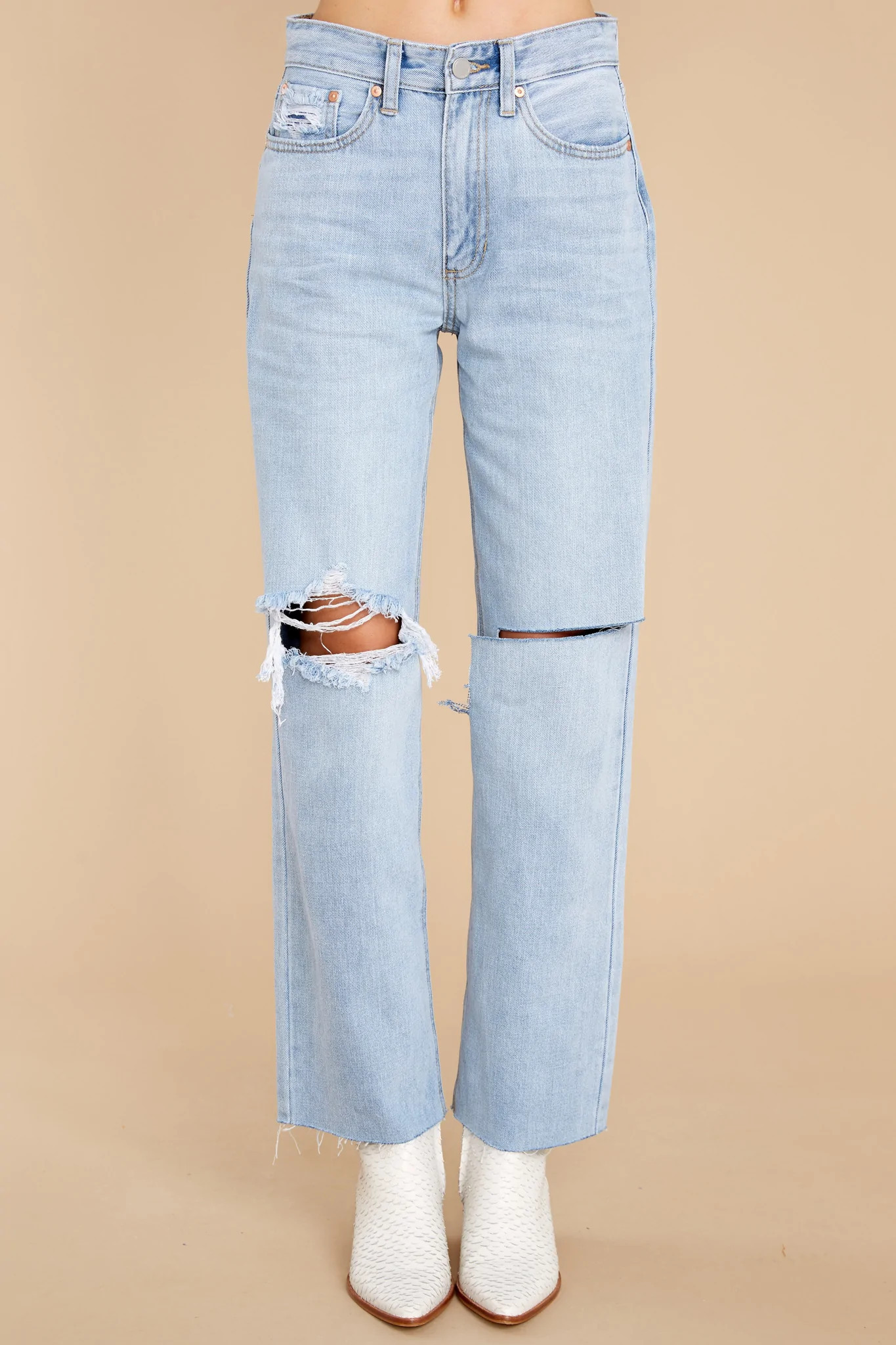 What A Rush Light Wash Distressed Straight Jeans | Red Dress 