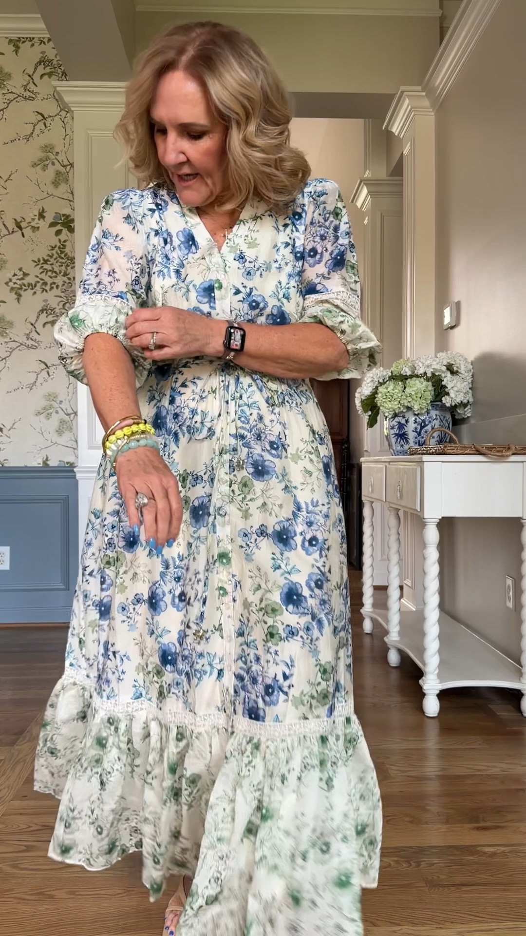 Lovely and 50% off! The details make this look so much more expensive. Wearing an 8 


Summer wedding guest dress vacation dress blue floral dress

#LTKSaleAlert #LTKOver40 #LTKWedding